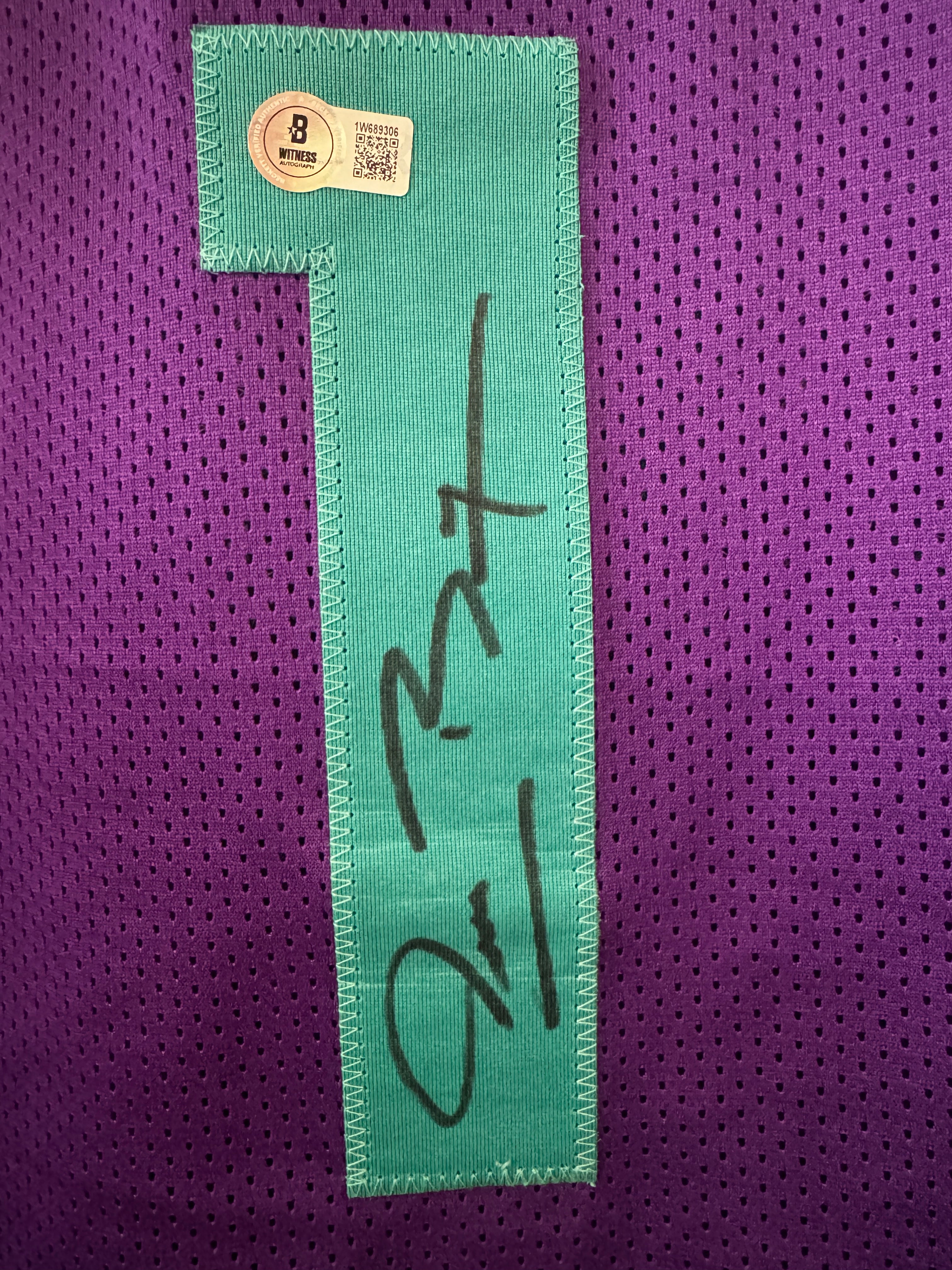 Muggsy Bogues Autographed Custom Charlotte Hornets Jersey For Framing – Beckett/W SOA