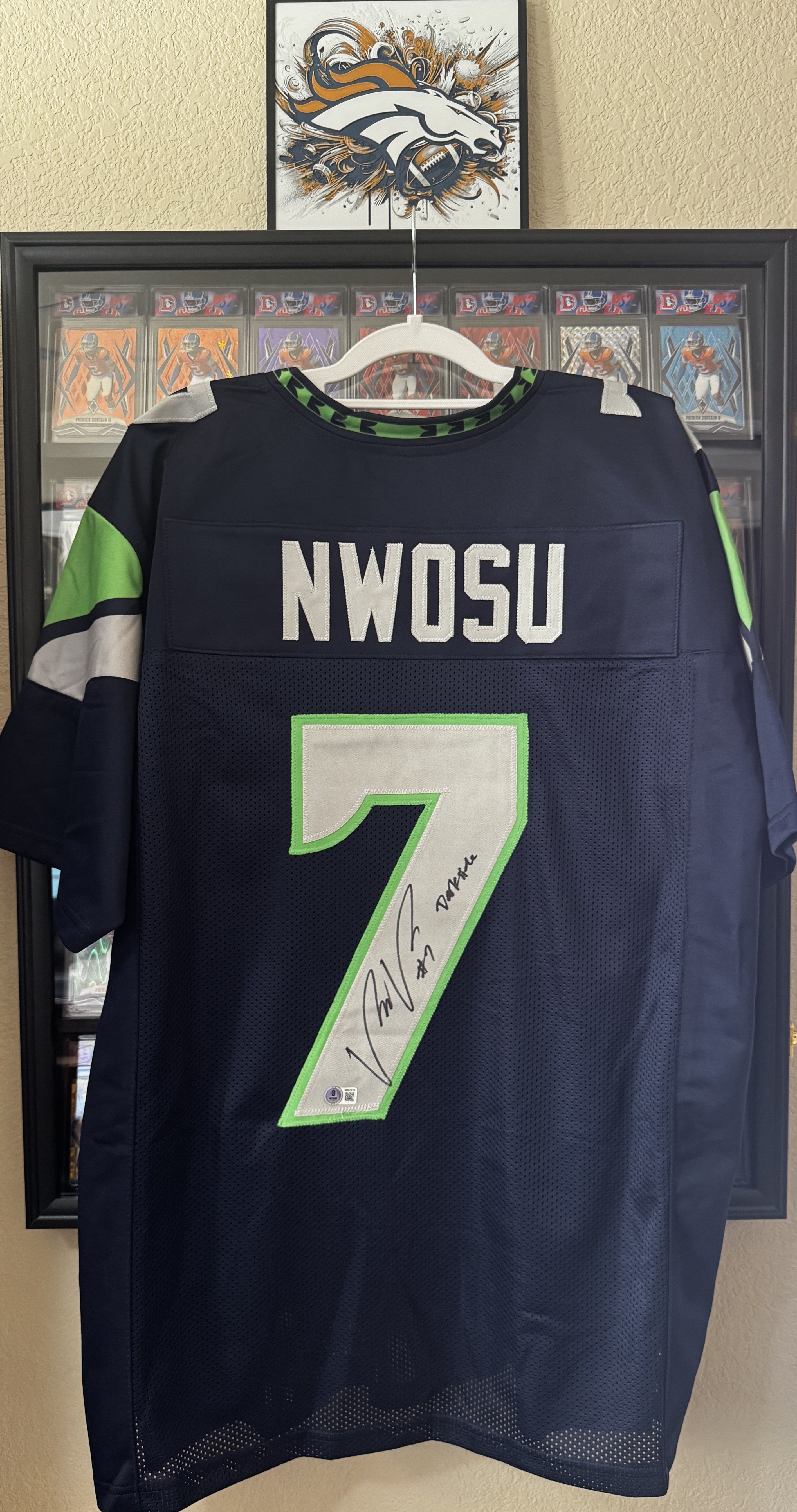 Uchenna Nwosu Autographed & Inscribed "Darkside" XL Seattle Player Jersey For Framing – Beckett/W