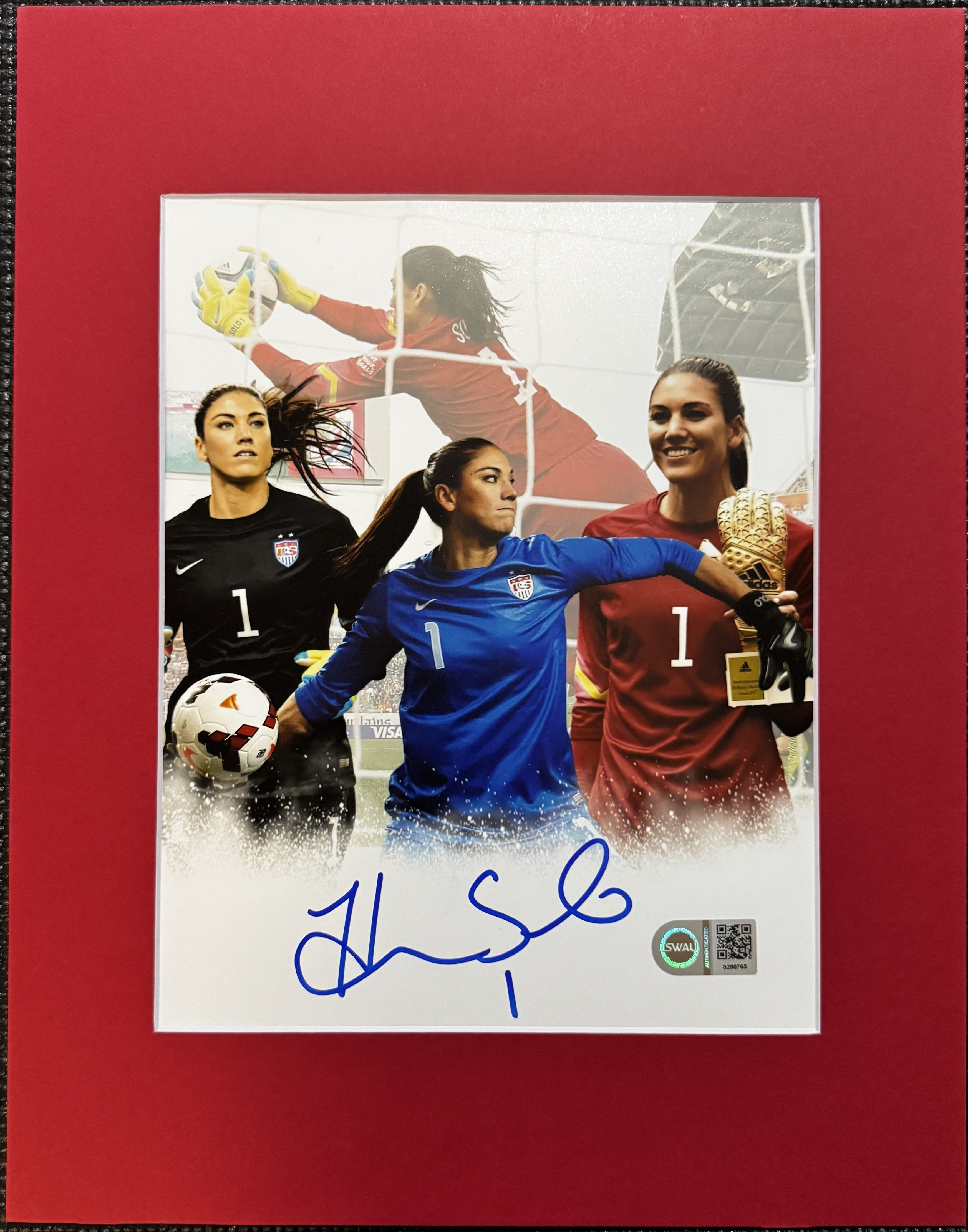 Hope Solo Autographed Matted 8x10 Photo For Framing – World Cup Champion /W SWAU SOA