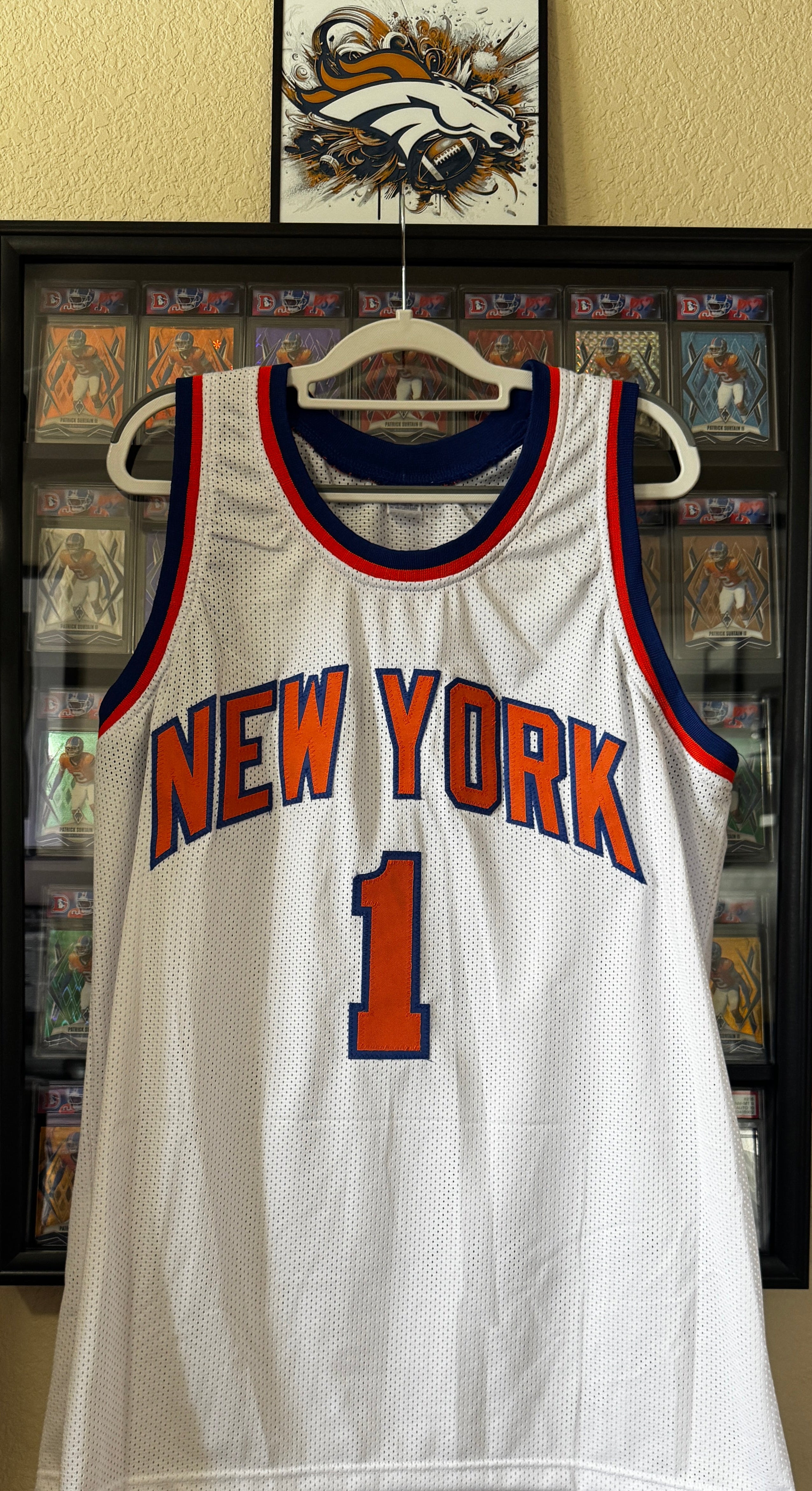 Chris Childs autographed New York Knicks Jersey, Beckett SOA