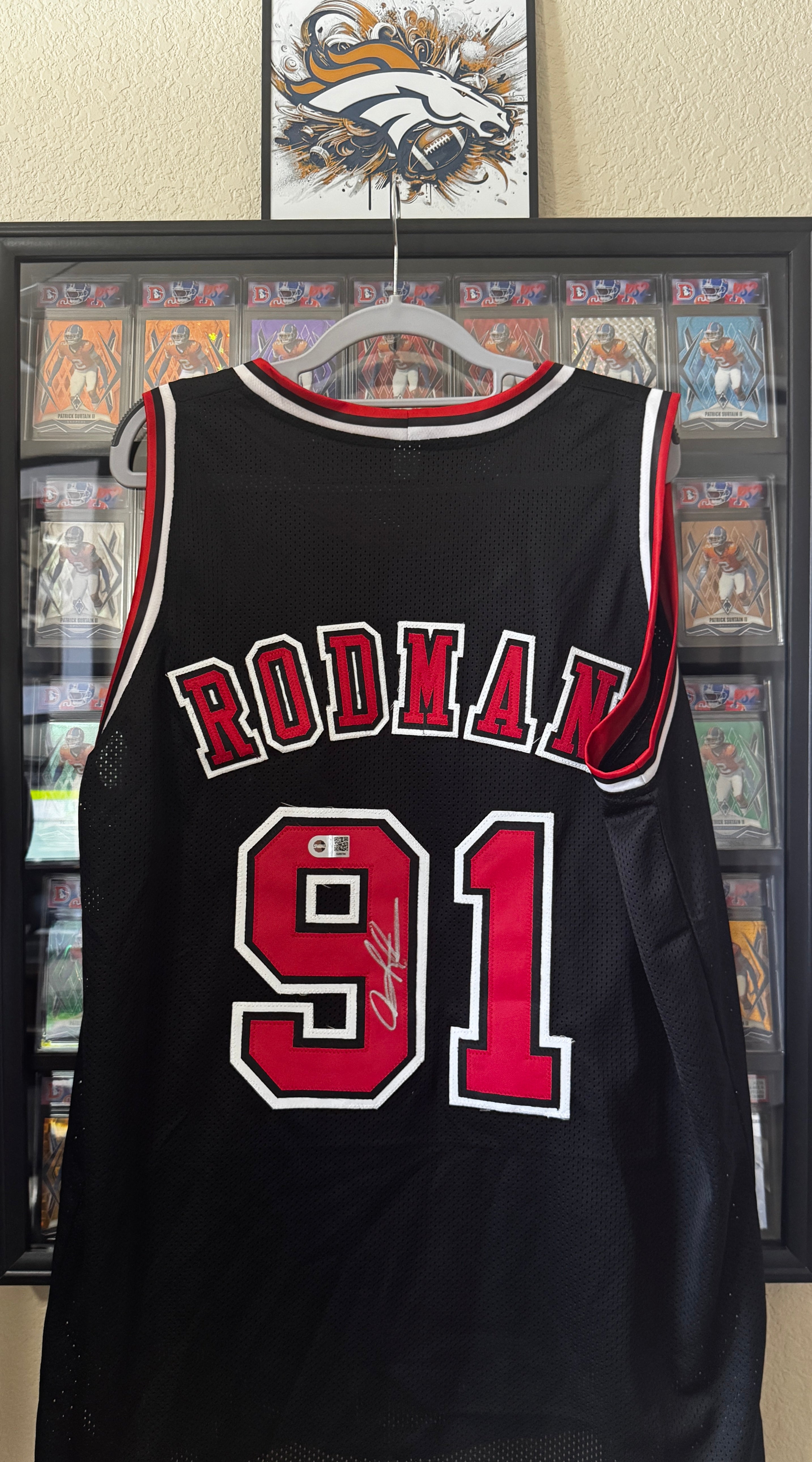 Dennis Rodman autograph Custom Chicago Bulls Jersey, SWAU SOA