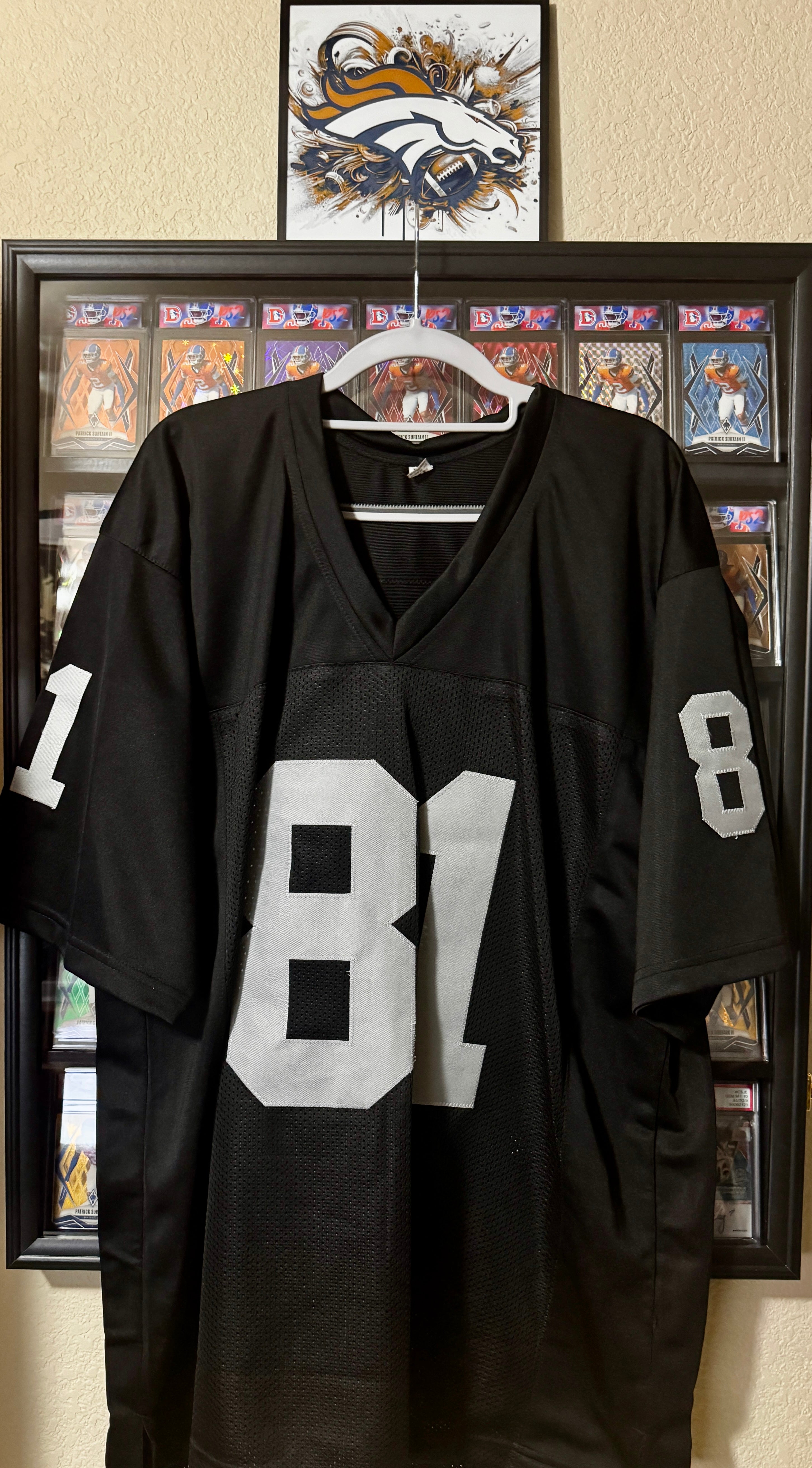 Tim Brown autographed Raiders Jersey, Player Holo SOA