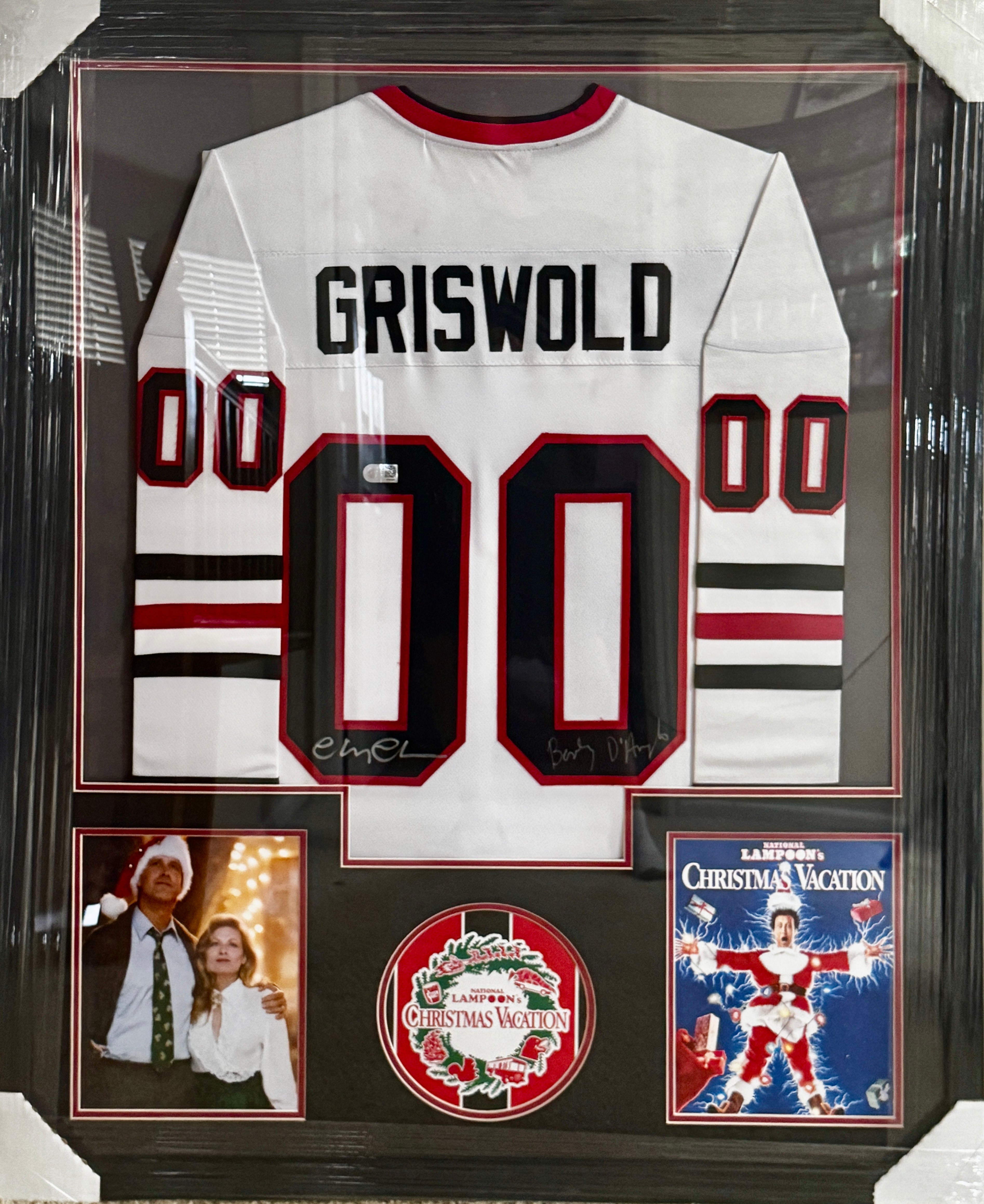 Framed Chevy Chase & Beverly D’Angelo Dual Autographed *Custom* Griswold Jersey – SWAU SOA