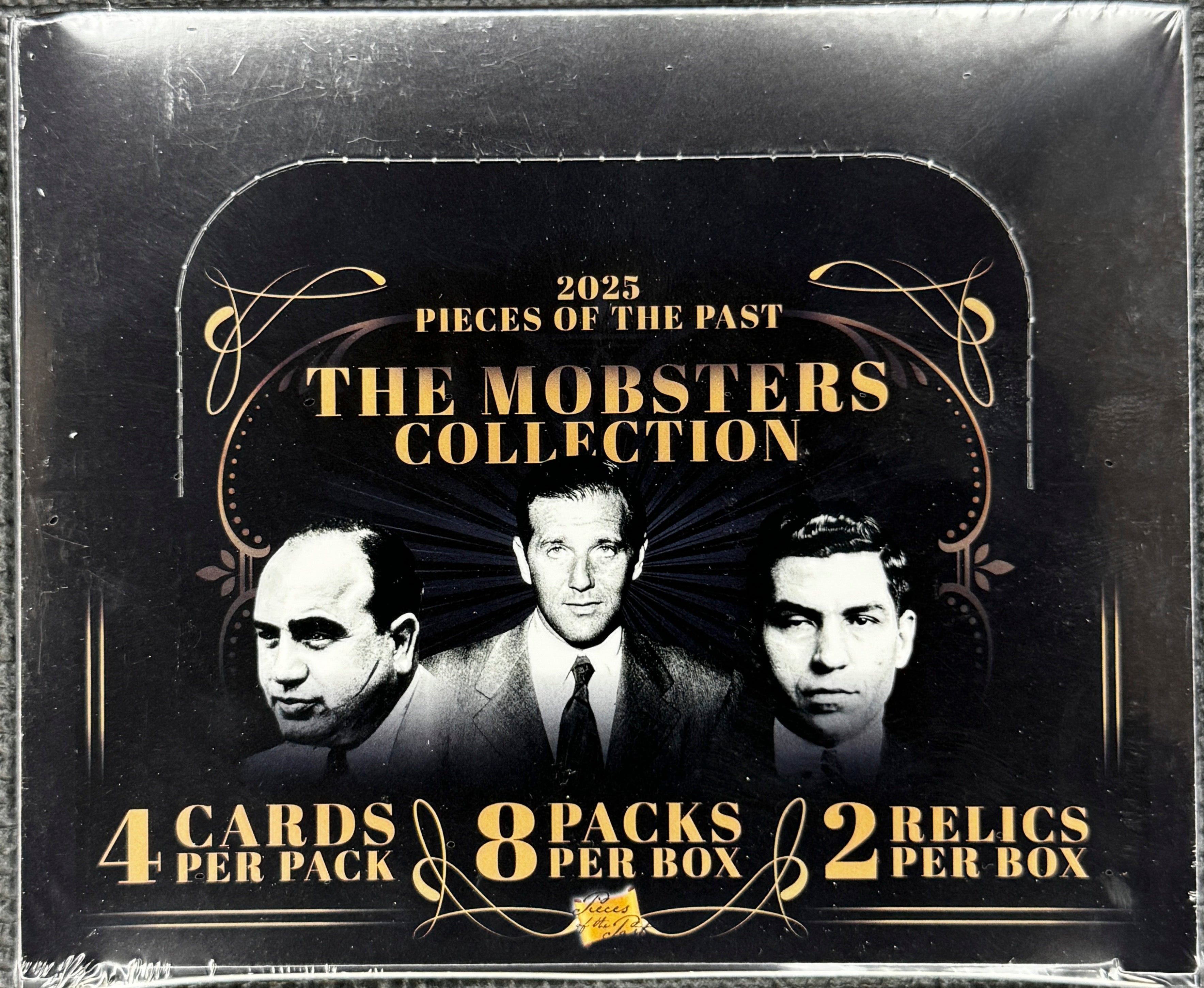 2025 Pieces of the Past The Mobsters Collection Box