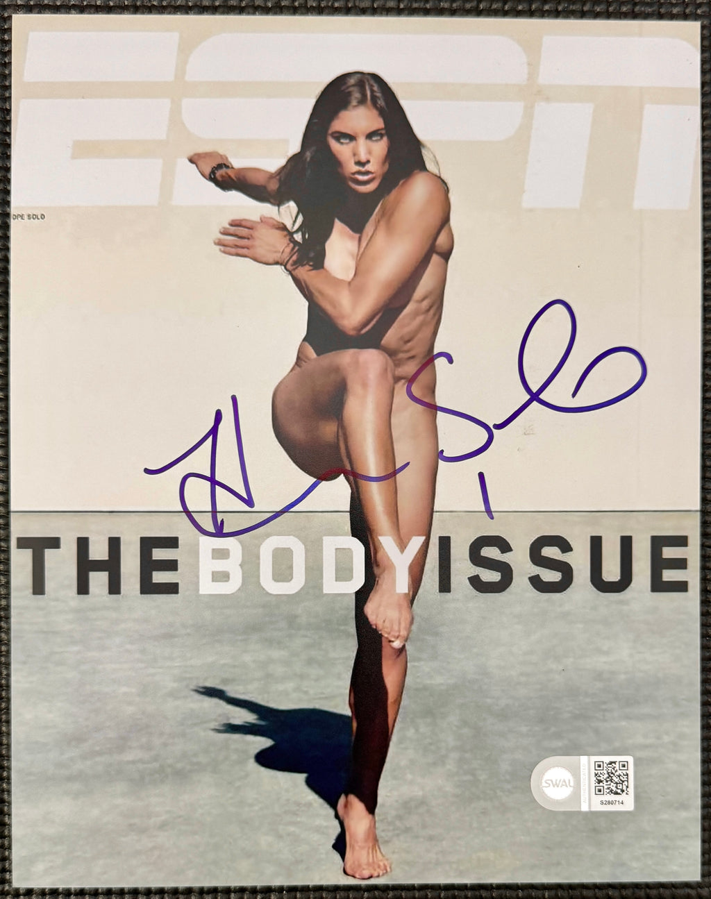 Hope Solo Nude Signed 8 x 10 Photo – ESPN Body Issue, SWAU Certified