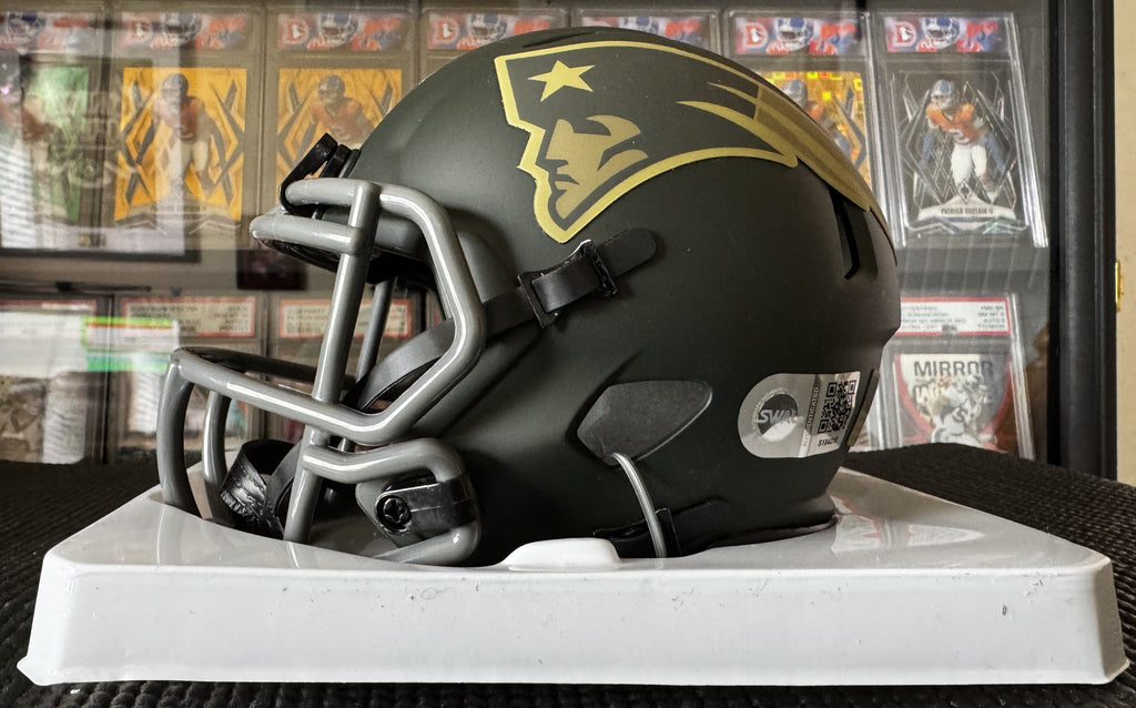 Treveyon Henderson Autographed Signed Salute to Service Patriots Mini Helmet SWAU Witnessed