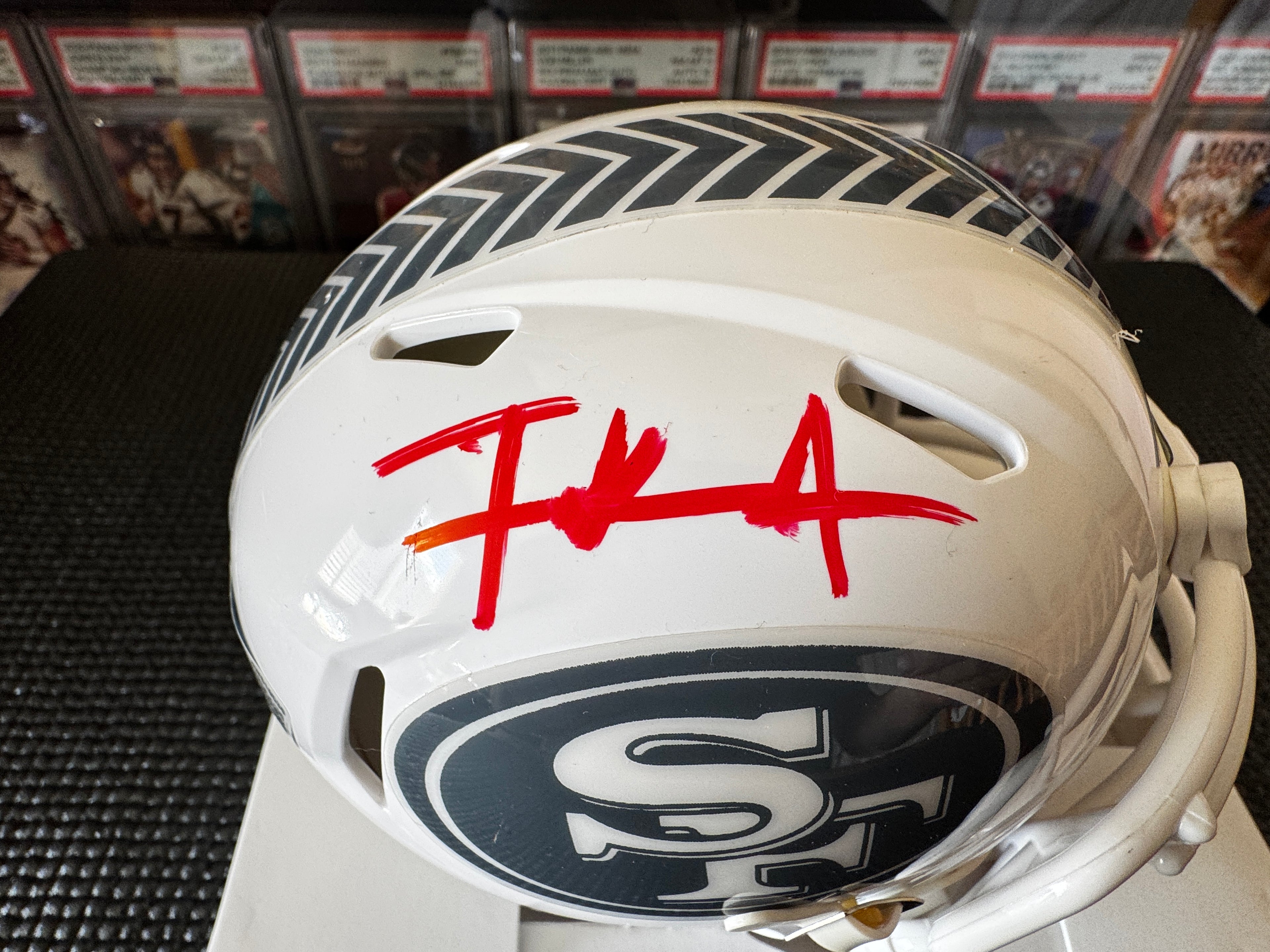 Frank Gore Autographed San Francisco 49ers White STS Mini Helmet Beckett Witnessed