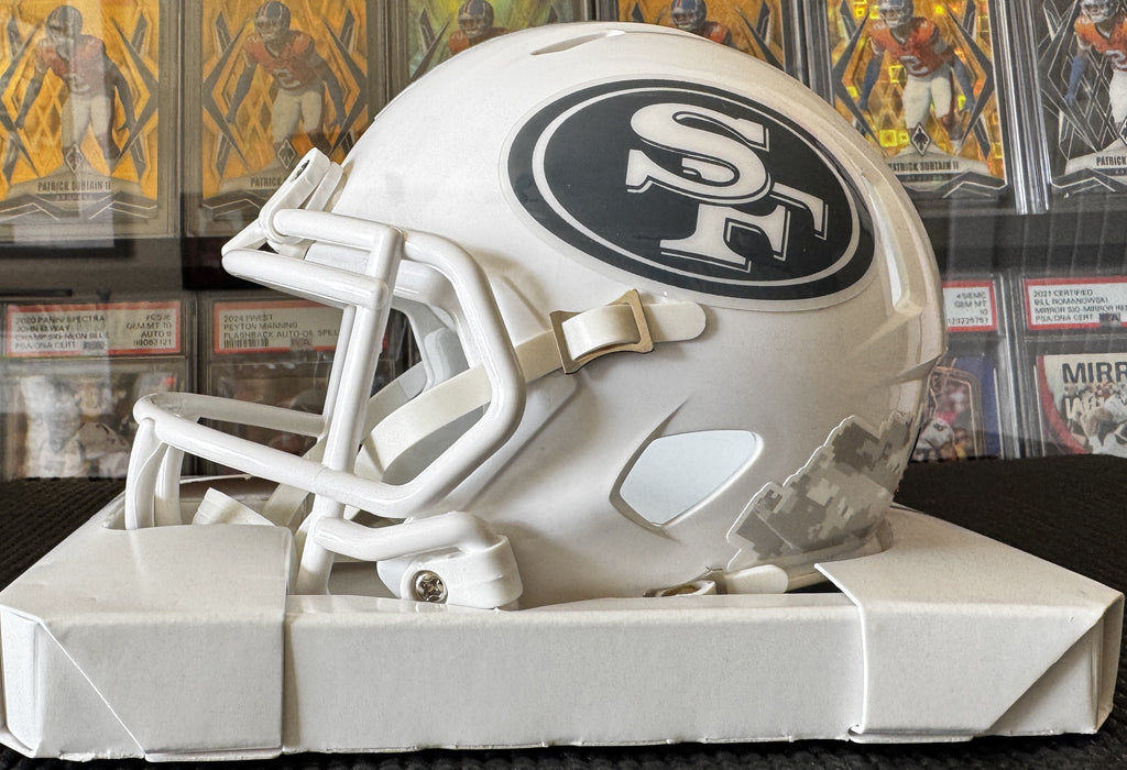 Frank Gore Autographed San Francisco 49ers White STS Mini Helmet Beckett Witnessed