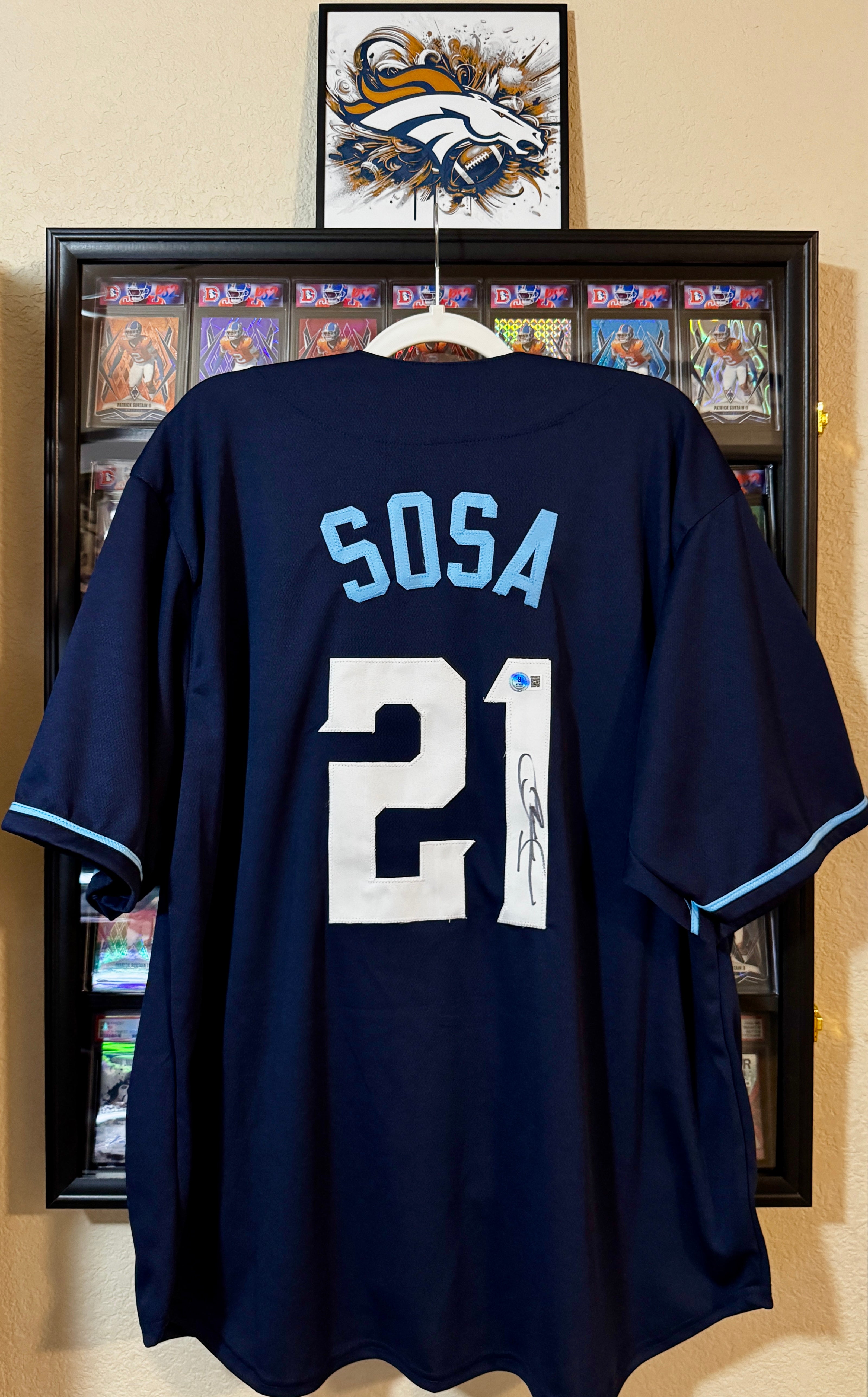 Sammy Sosa Autographed XL Chicago Player Wrigleyville Jersey For Framing – Beckett/W