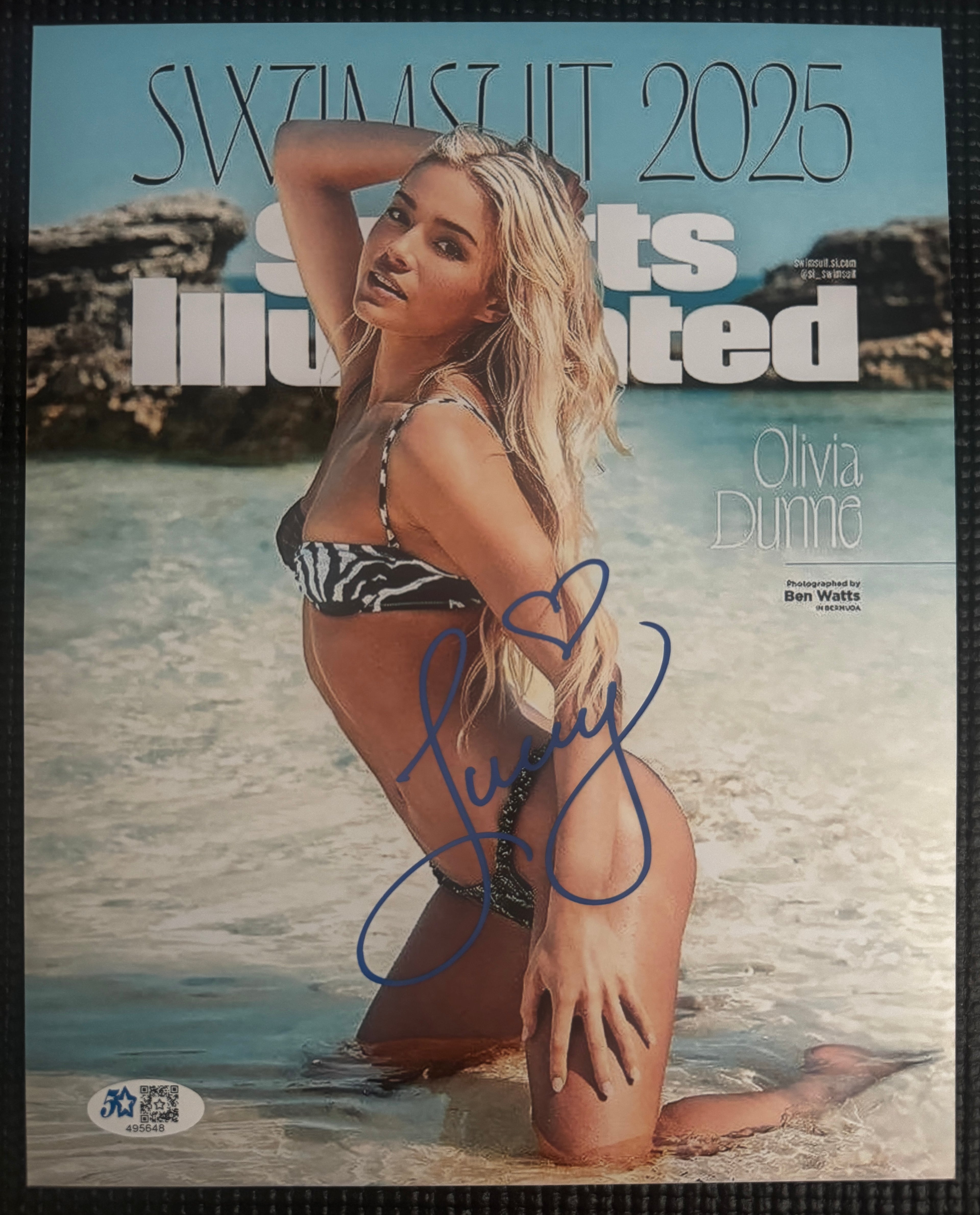 Livvy Dunne Autographed SI Swimsuit Cover 8x10 - 5 Star Witnessed